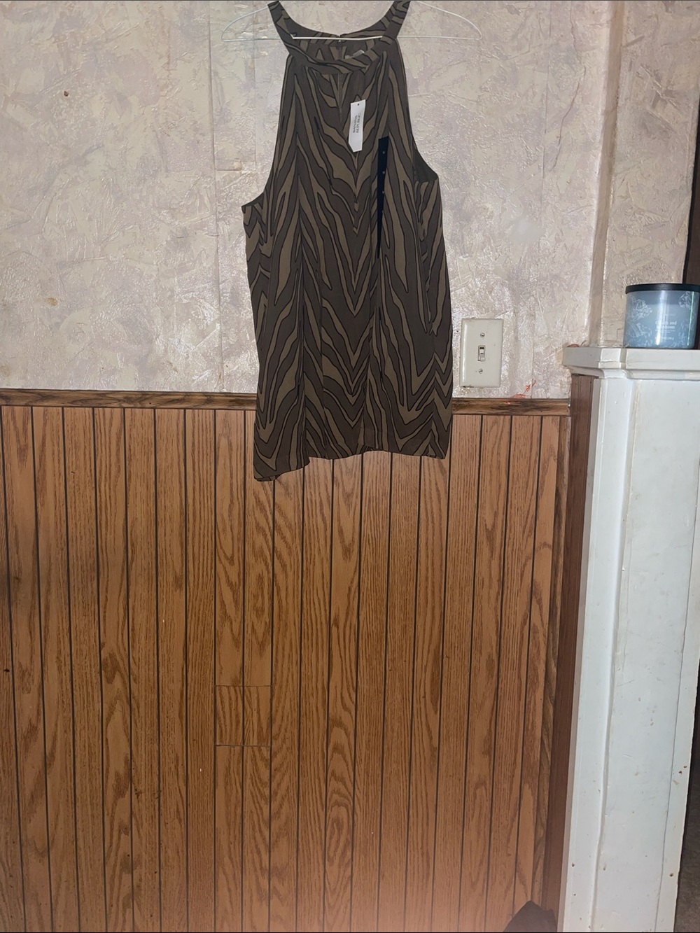 Green & brown print banana republic tank top (m)(nwt)